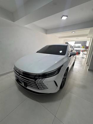 BYD KING 1.5 DM-I PHEV GS AUTOMÁTICO